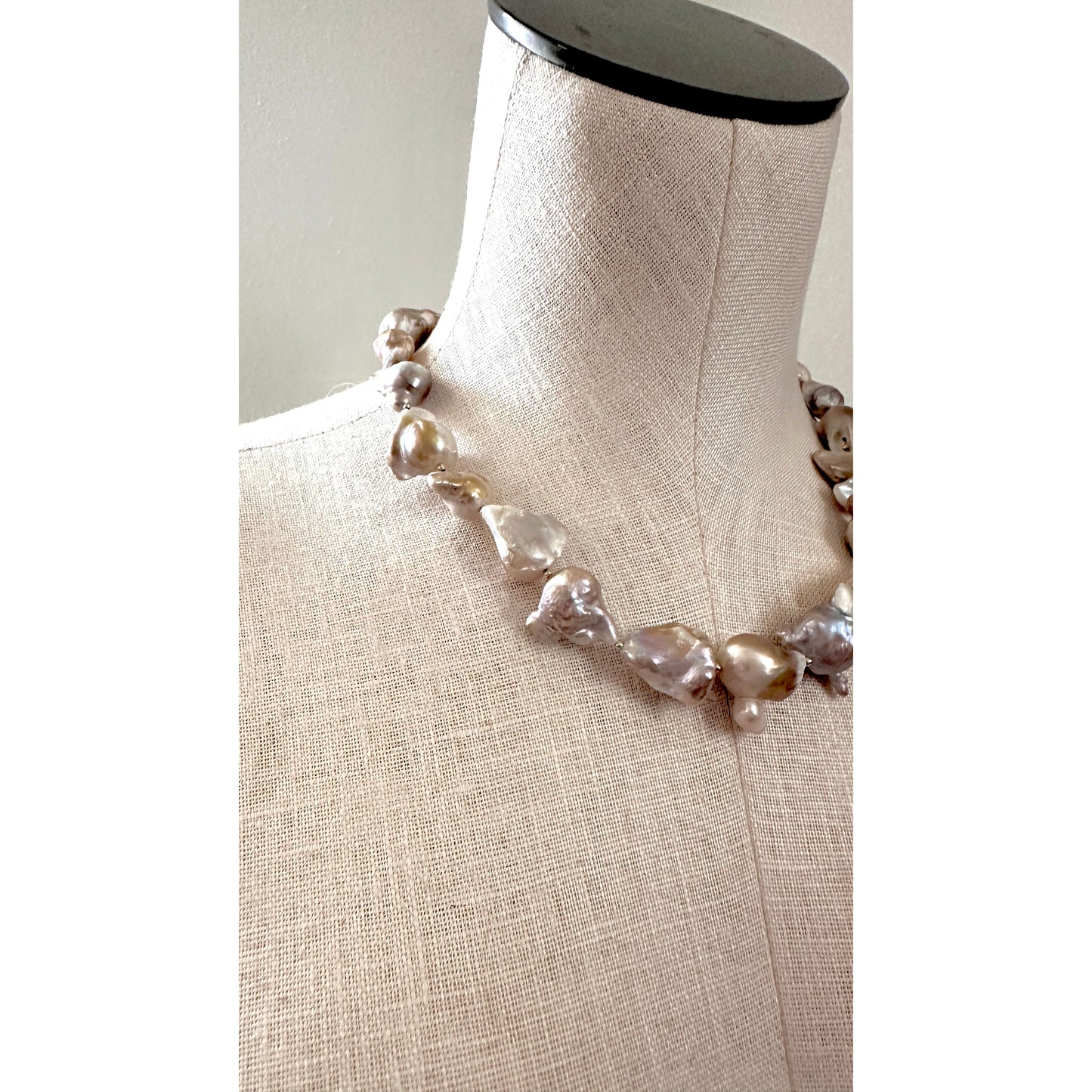 Gold Dust Woman | Baroque Pearl Necklace